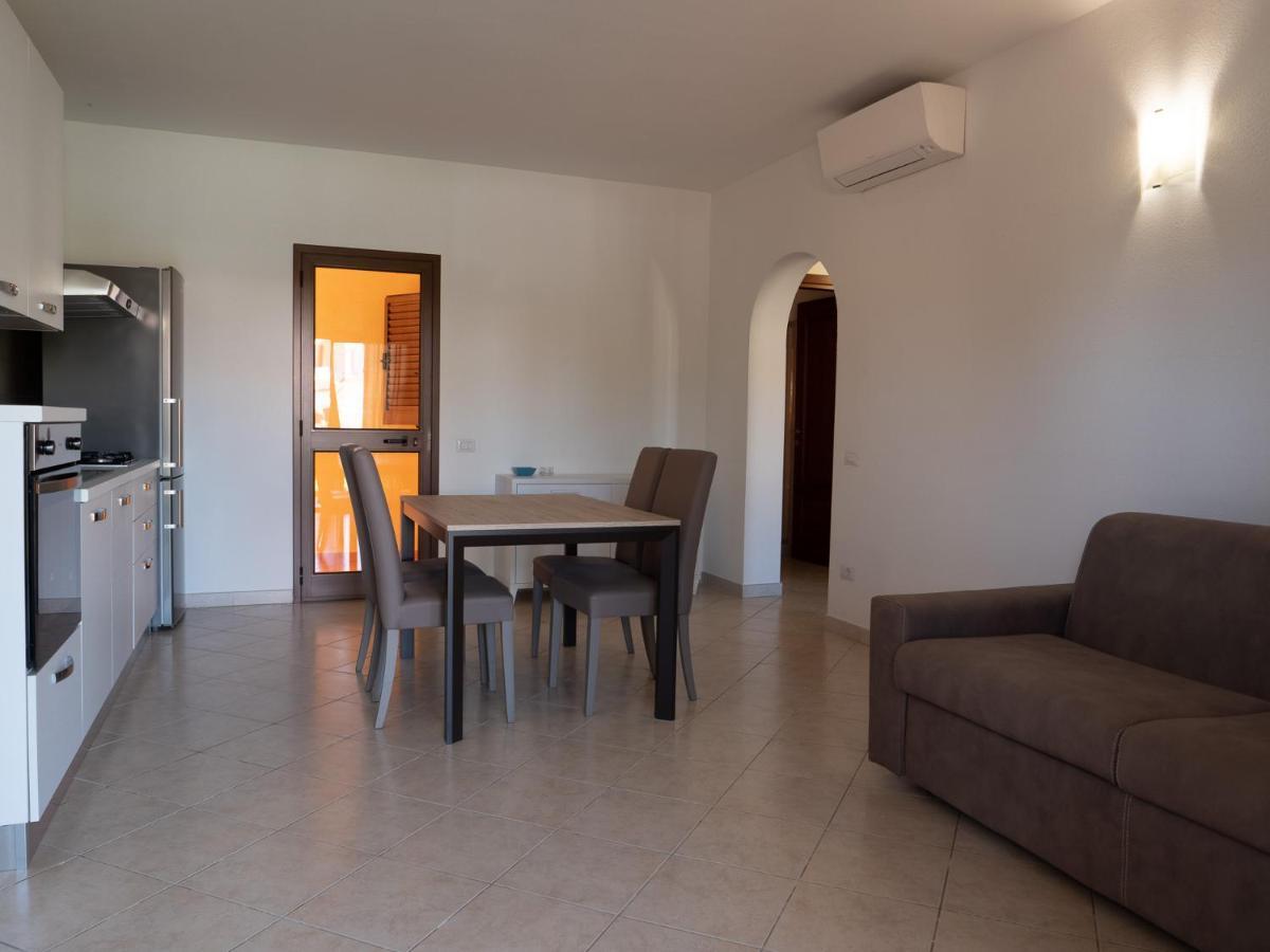 Casa Vacanza La Suaredda San Teodoro  Exterior photo